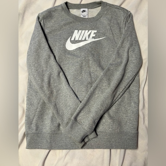 grey nike crewneck - Picture 1 of 1